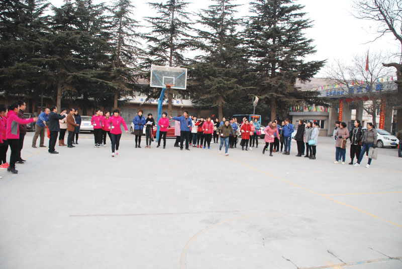 歡聲笑語慶三八 趣味活動展風(fēng)采 歡聲笑語慶三八 趣味活動展風(fēng)采