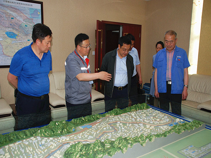 星火機床集團公司領(lǐng)導(dǎo)參觀考察中車蘭州機車公司 星火機床集團公司領(lǐng)導(dǎo)參觀考察中車蘭州機車公司