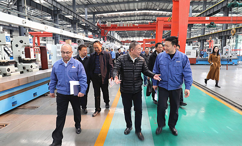 天水市委書記王銳來星火公司調(diào)研 天水市委書記王銳來星火公司調(diào)研