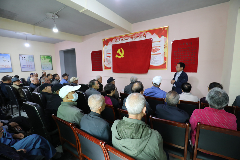 星火機床公司離退休黨支部舉行活動慶佳節(jié) 星火機床公司離退休黨支部舉行活動慶佳節(jié)