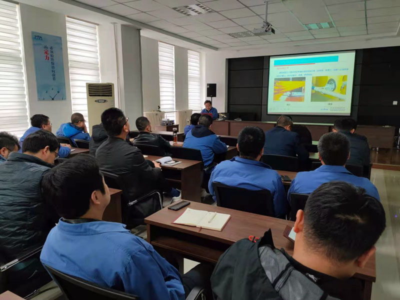 星火機(jī)床公司舉辦銷售員培訓(xùn)交流座談會 星火機(jī)床公司舉辦銷售員培訓(xùn)交流座談會
