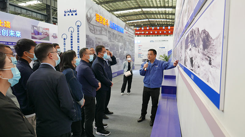 天水市委組織部、市總工會(huì)與星火機(jī)床開(kāi)展政企黨建交流活動(dòng)