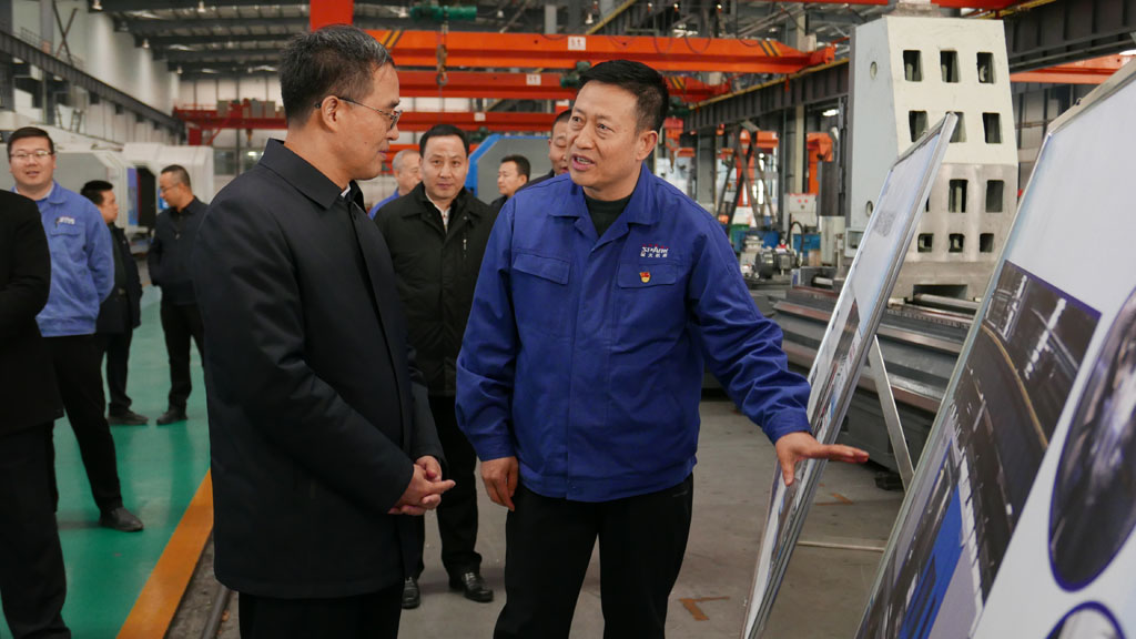 甘肅省委常委、政法委書記劉長(zhǎng)根深入包聯(lián)企業(yè)星火機(jī)床公司調(diào)研