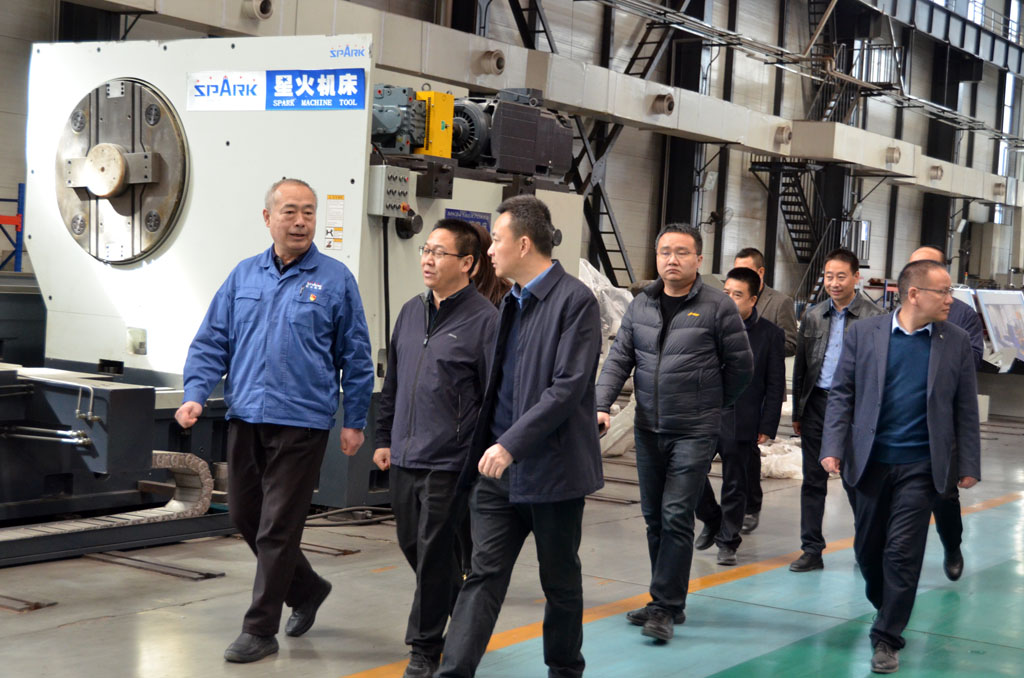 省委財經(jīng)辦調研組到星火機床公司調研 省委財經(jīng)辦調研組到星火機床公司調研