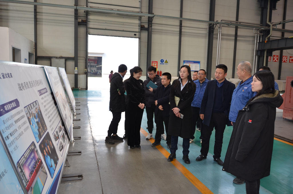 廈門象嶼集團物流部負責人考察星火機床公司 廈門象嶼集團物流部負責人考察星火機床公司