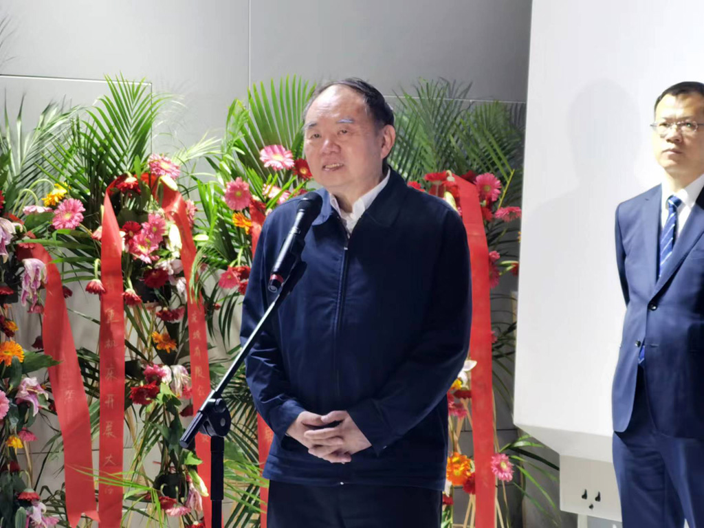 星火機床與華中數控簽訂戰(zhàn)略合作協(xié)議 星火機床與華中數控簽訂戰(zhàn)略合作協(xié)議