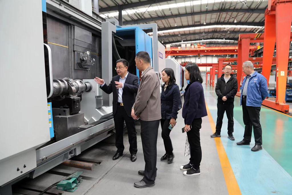 深圳證券交易所領(lǐng)導劉兵來星火公司考察 深圳證券交易所領(lǐng)導劉兵來星火公司考察