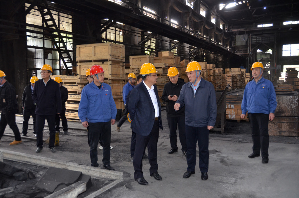 西部重工董事長孔祥銳來星火公司考察 西部重工董事長孔祥銳來星火公司考察