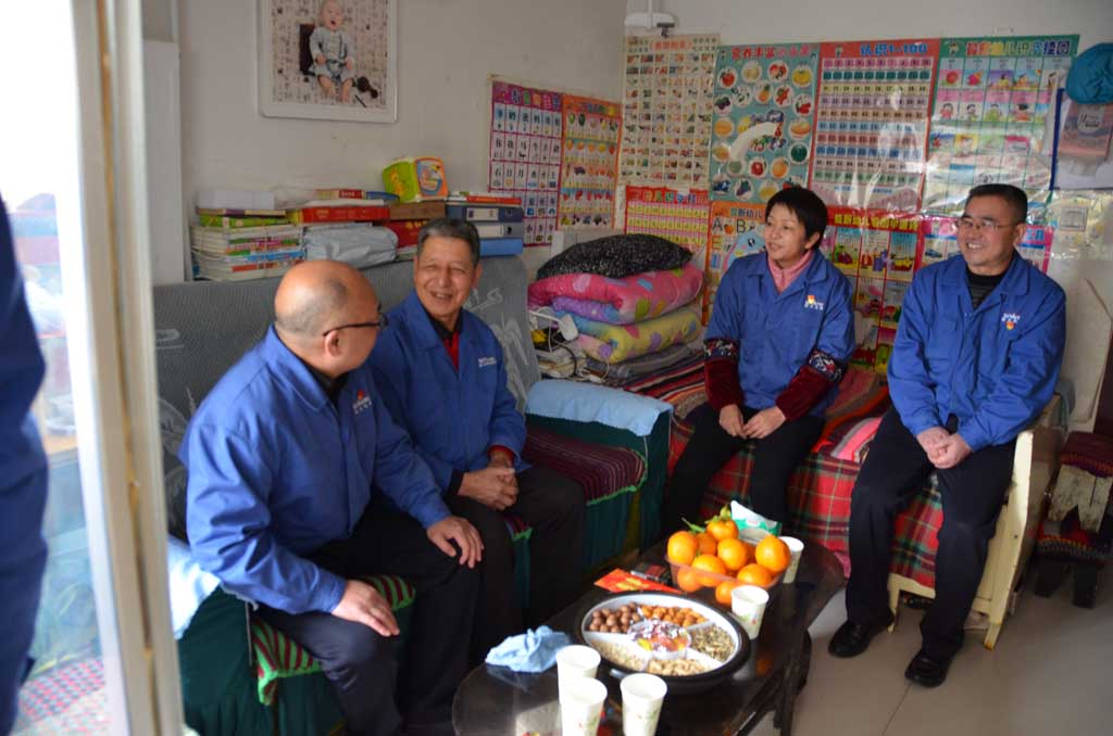 溫情走訪送祝福 節(jié)前慰問暖人心 星火公司開展春節(jié)慰問活動(dòng)