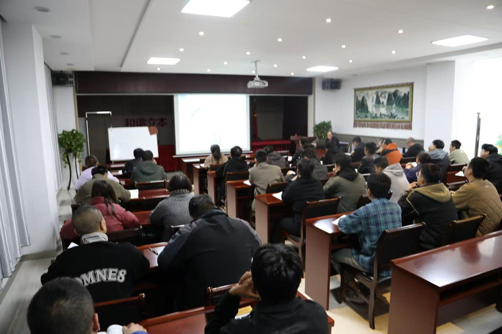 星火智能數(shù)控公司舉辦新入職員工培訓(xùn)班 星火智能數(shù)控公司舉辦新入職員工培訓(xùn)班