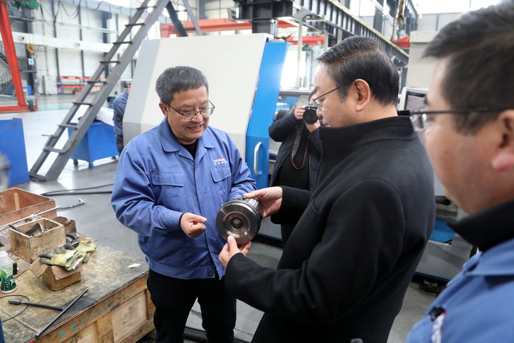 省科協(xié)領(lǐng)導(dǎo)張世珍一行來星火數(shù)控調(diào)研 省科協(xié)領(lǐng)導(dǎo)張世珍一行來星火數(shù)控調(diào)研