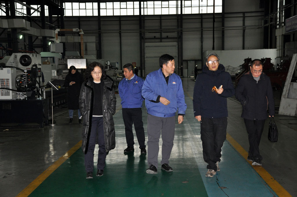 深圳證券交易所考察組來星火數(shù)控公司參觀考察 深圳證券交易所考察組來星火數(shù)控公司參觀考察