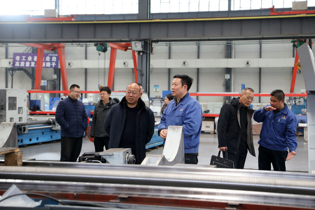 省工信廳調(diào)研組來星火數(shù)控公司調(diào)研 省工信廳調(diào)研組來星火數(shù)控公司調(diào)研