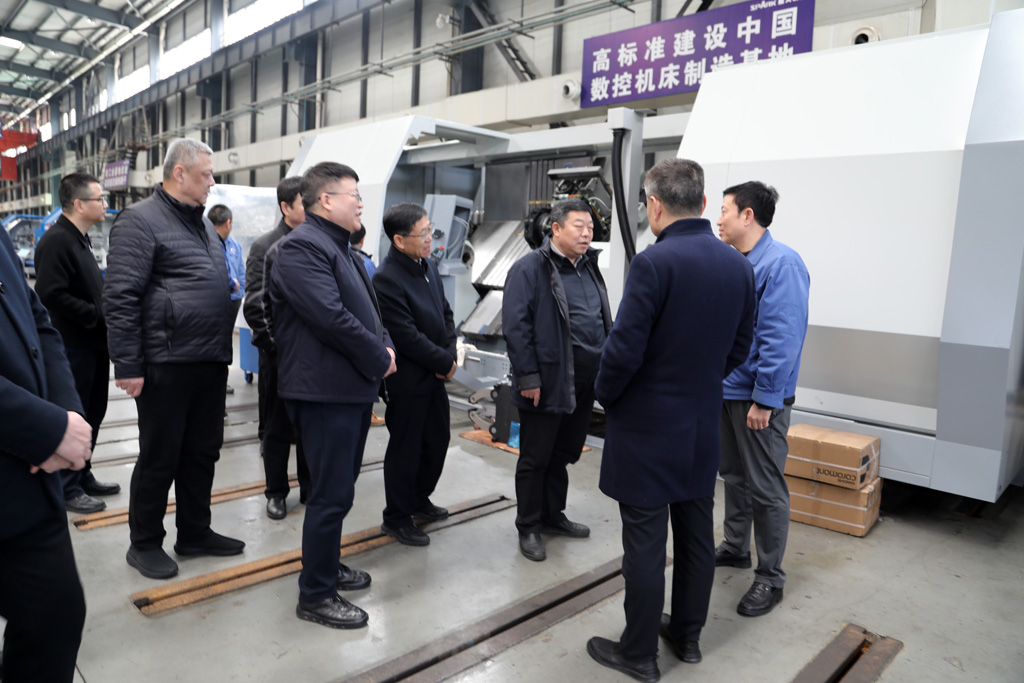 寶雞市政協(xié)調(diào)研組來星火數(shù)控參觀考察 寶雞市政協(xié)調(diào)研組來星火數(shù)控參觀考察